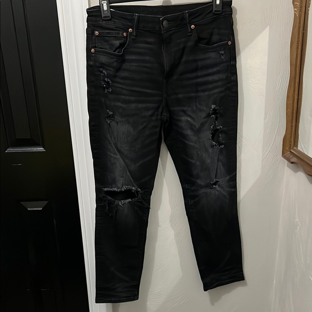 American Eagle Black Distressed Men’s Jeans